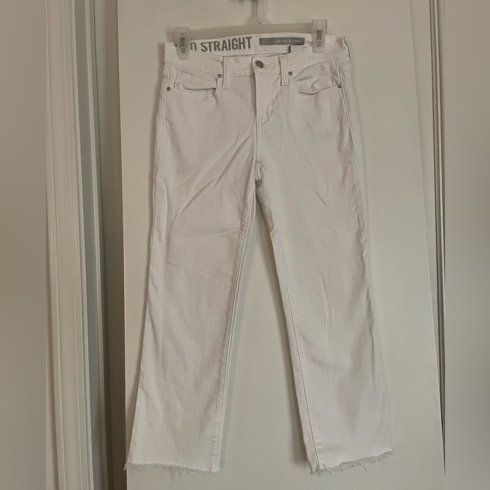DKNY SoHo Cotton Straight Leg Mid Rise White Denim Cropped Jeans Raw Hem